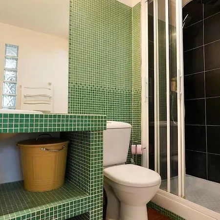 New Sunny Flat Near Montorgeuil